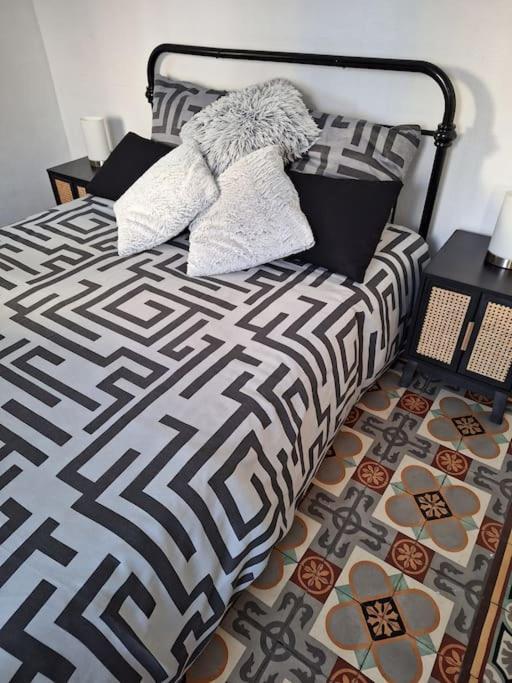 Self Contained City Apartment Perpignan Buitenkant foto